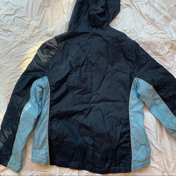 🏙️blue colorblock jacket🏙️ - Picture 2 of 4